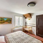 شقة Castle Duplex By Interhome *