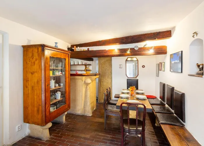 Castle Duplex By Interhome Lägenhet Prag