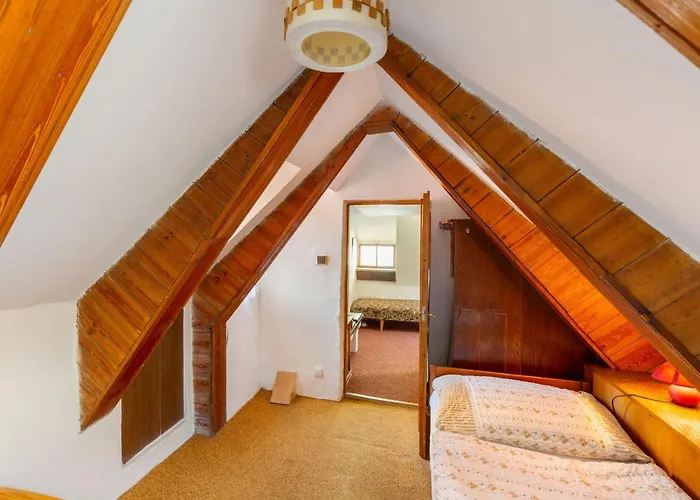 Lägenhet Castle Duplex By Interhome