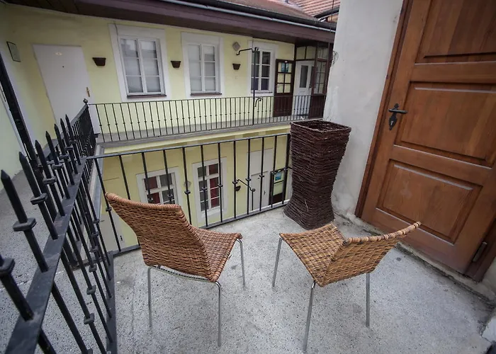 Castle Duplex By Interhome Lägenhet Prag